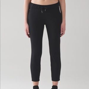 LuluLemon On The Fly Pant 7/8 NWOT